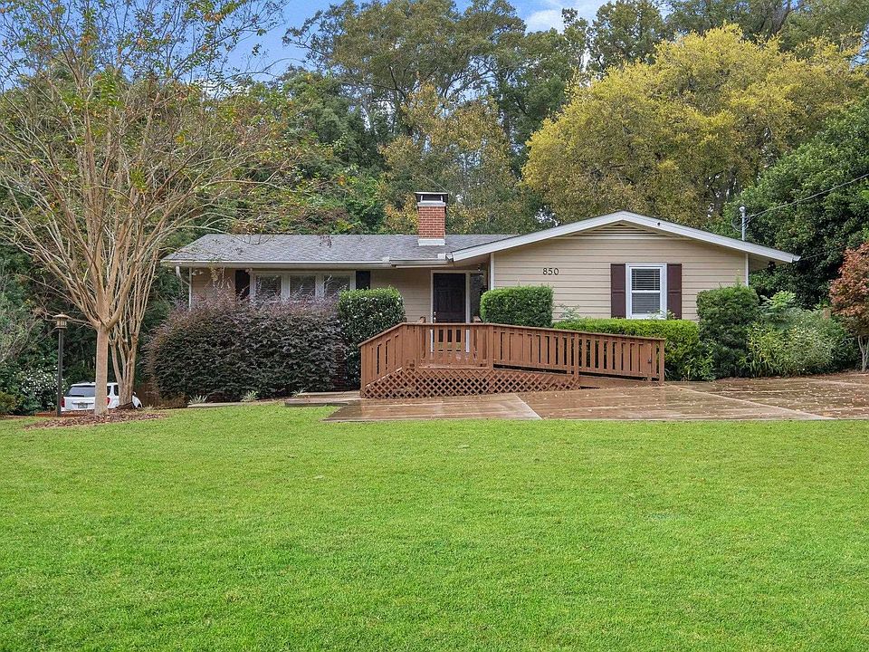 1st image of 850 Brookwood Dr