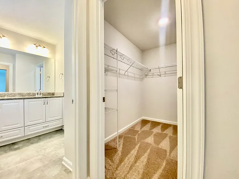 1895 Butternut Dr — Photo 9