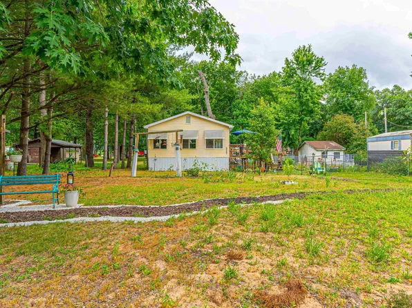 5567 Patterson Bay Rd, Bath, IL 62617