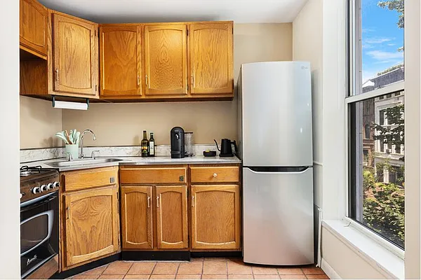 Rented by Douglas Elliman | media 5