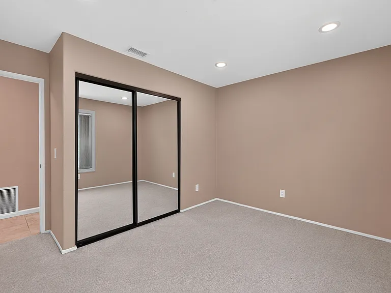 12137 Putting Green Row — Photo 26