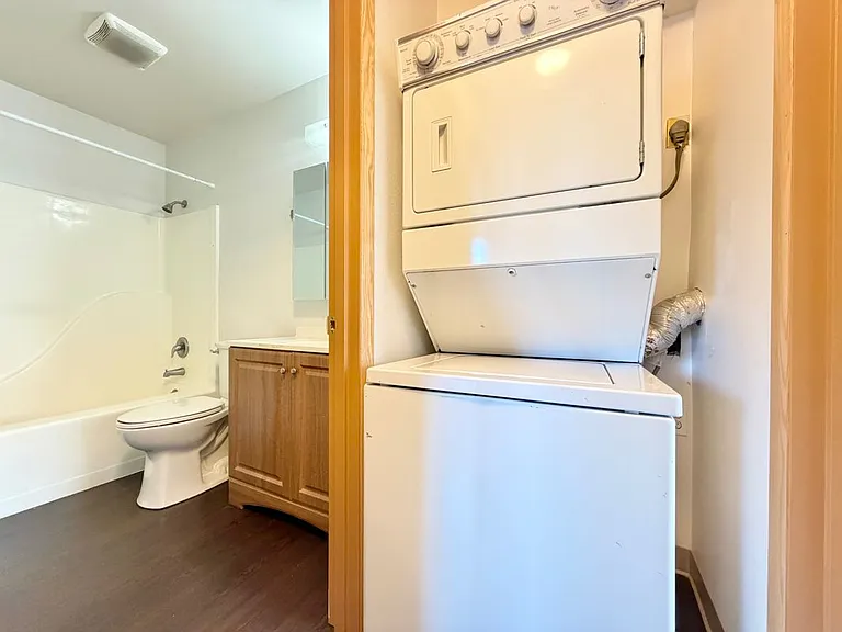 10525 Midvale Ave N #301 — Photo 12