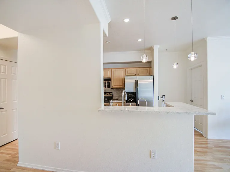 435 W Rio Salado Pkwy #208 — Photo 10