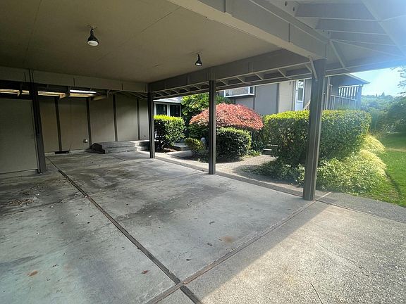 2nd image of 7302 Amber Ln SW