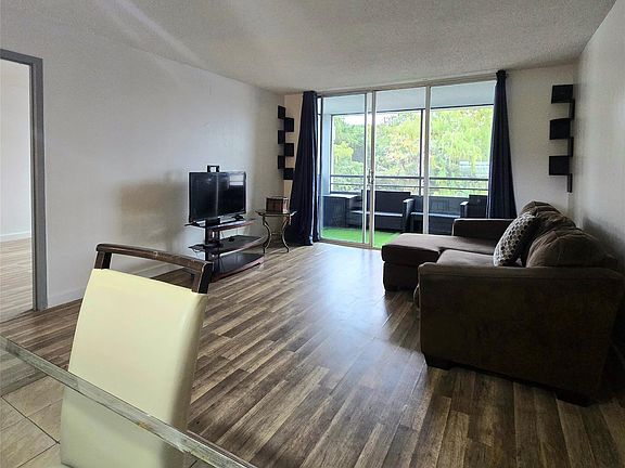 4th image of 4898 NW 29th Court #412