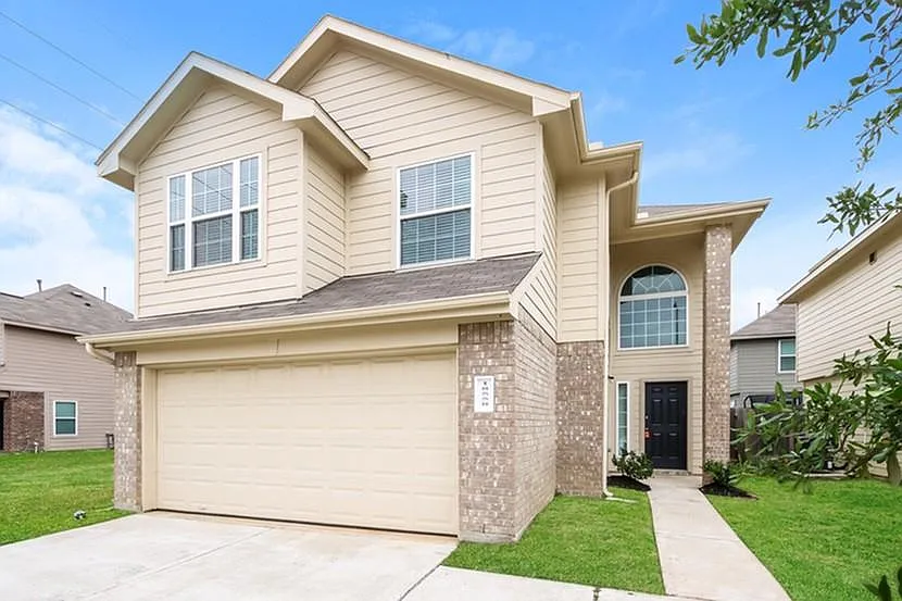 18558 Rock Flats Ravine Dr