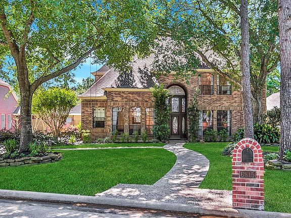 3rd image of 6815 Prairie Dunes Dr