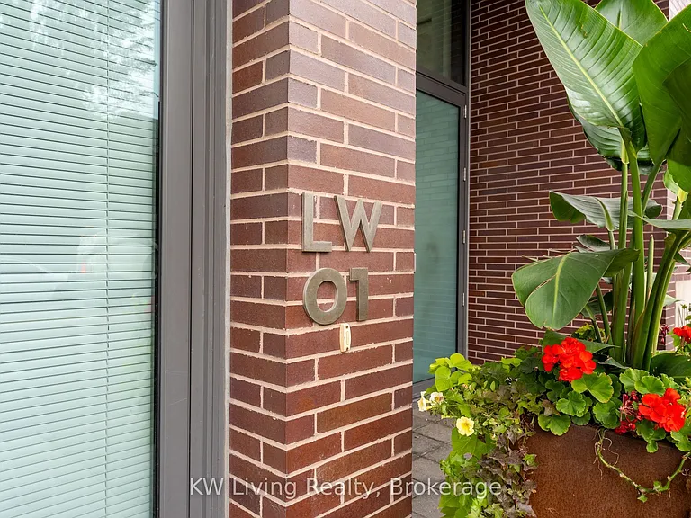 90 Broadview Ave #LW1 — Photo 24