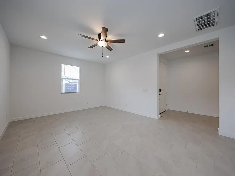 7814 W Hide Trl — Photo 11