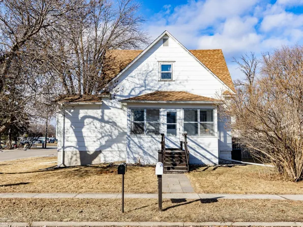502 1st Ave SE, Dilworth, MN 56529
