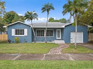 220 Lamara Way NE, Saint Petersburg, FL 33704