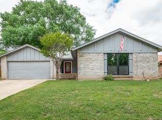3505 Willow Ridge Dr, Arlington, TX 76017