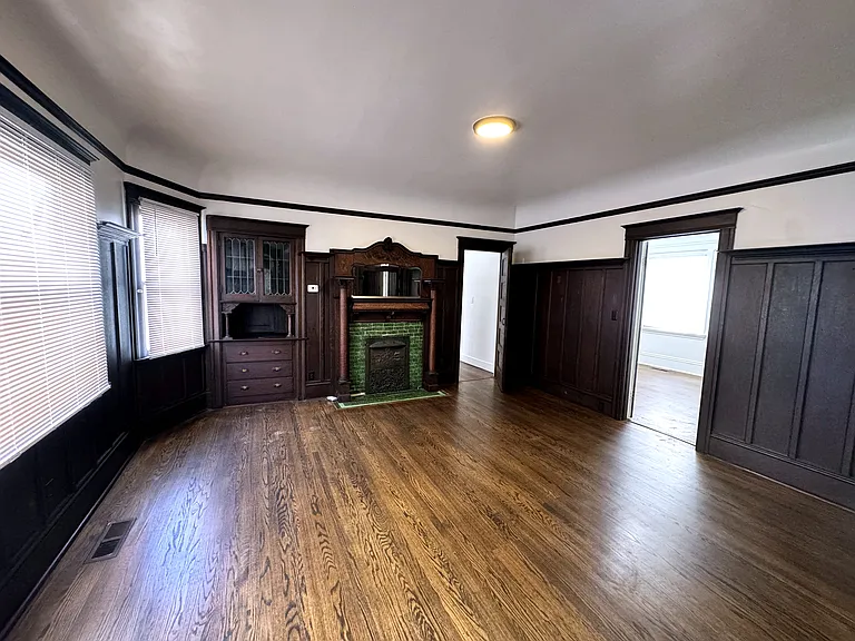 921 Apgar St — Photo 1