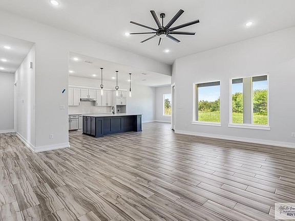 2nd image of 3706 Mattie Ln