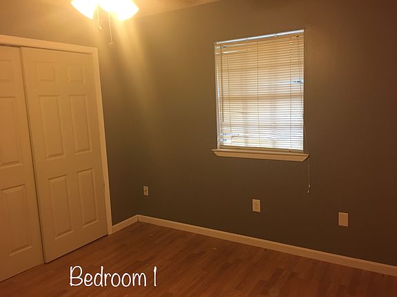 5th image of 15738 Parkwood Dr S