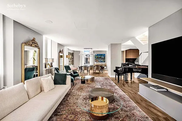 Sold by Sotheby's International Realty | media 5