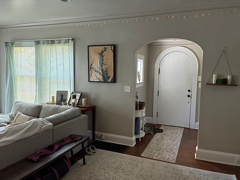 313 Oakland St — Photo 4