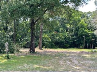 N Rayburn St, Crestview, FL 32539