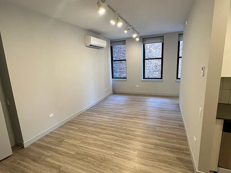 331 S Wells St #1311 — Photo 4