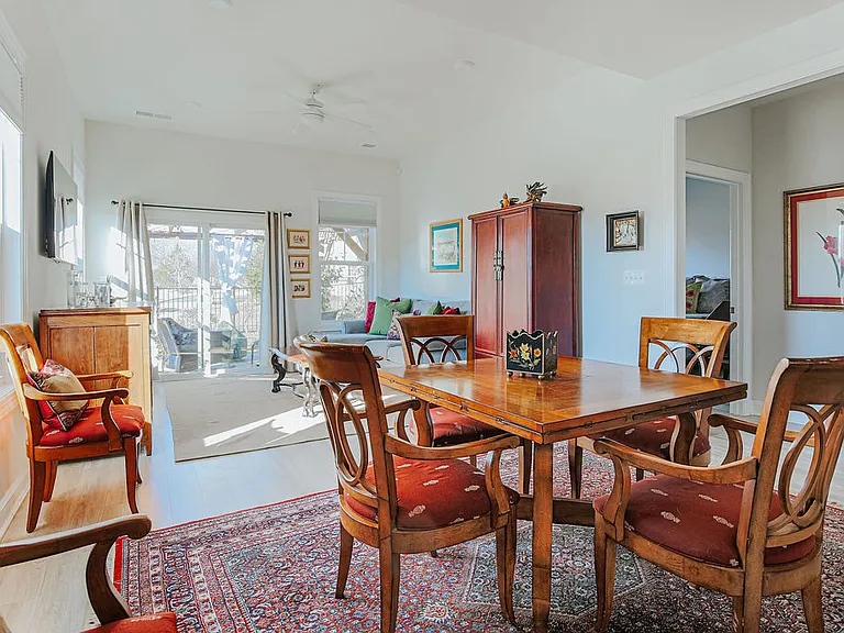 505 Crimson St — Photo 12