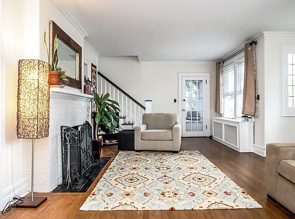 3rd image of 64 Grandview Ave