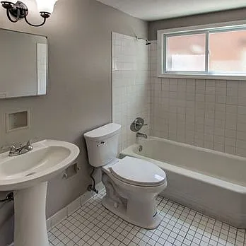U-Crest & Belvedere Apartments — Photo 11