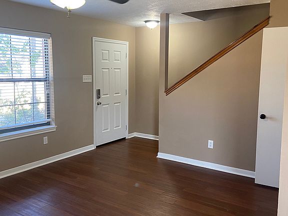 2nd image of 1918 Holleman Dr W