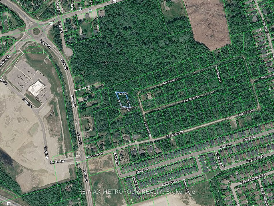 2nd image of 75 Bay Sands Dr