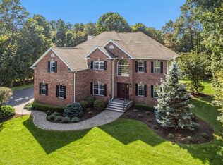 8 Lindsay Ln, Sparta, NJ 07871
