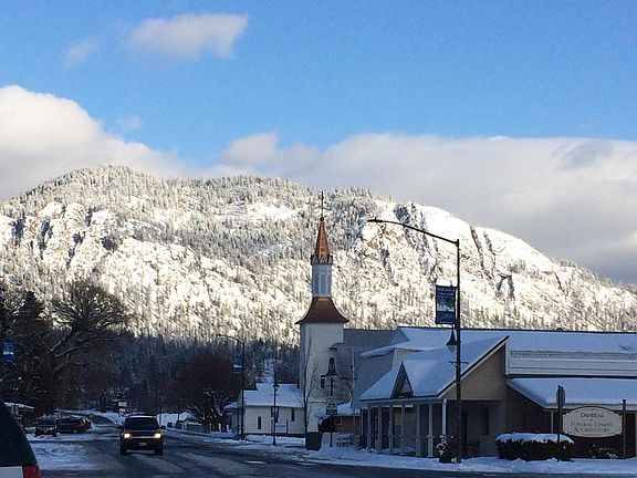 View of Quartzite Mtn.