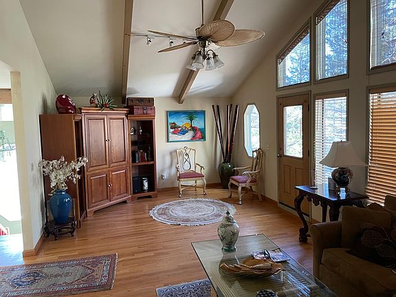 2nd image of 782 Lassen Dr
