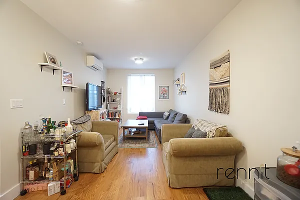 Rented by Rennit Inc. | media 17