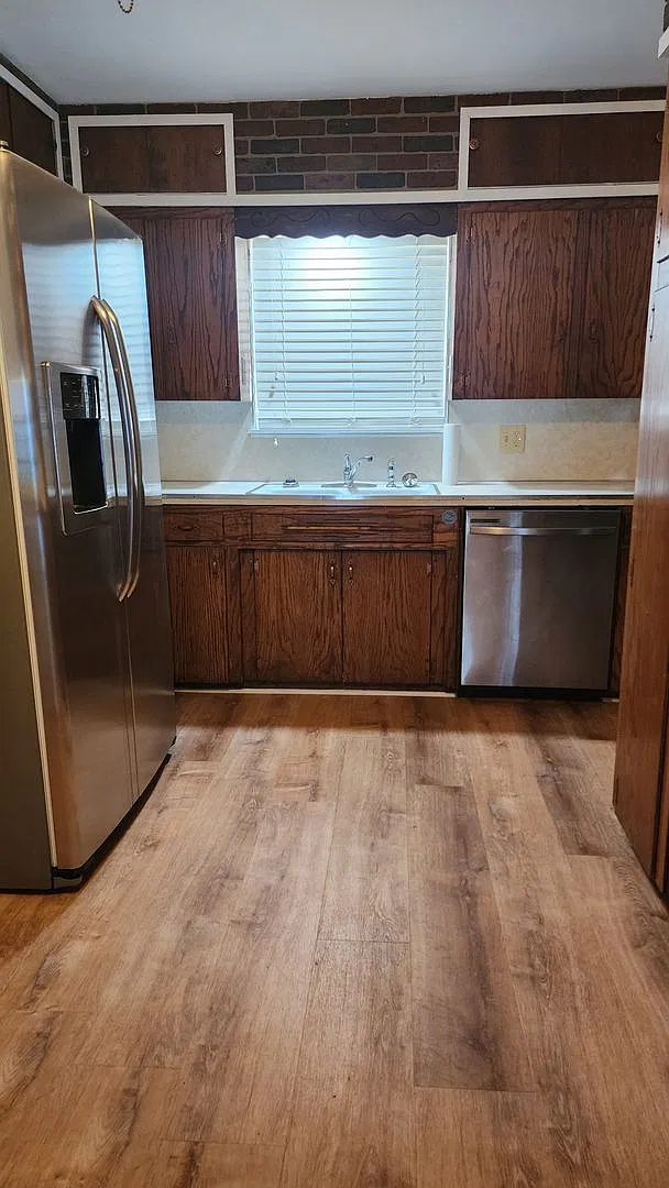 1404 Holiday — Photo 3