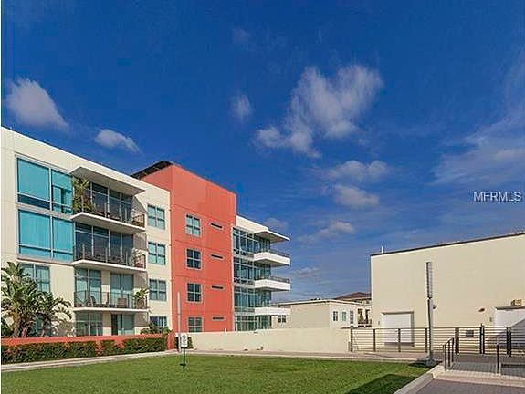 2nd image of 1208 E Kennedy Blvd Unit 1021