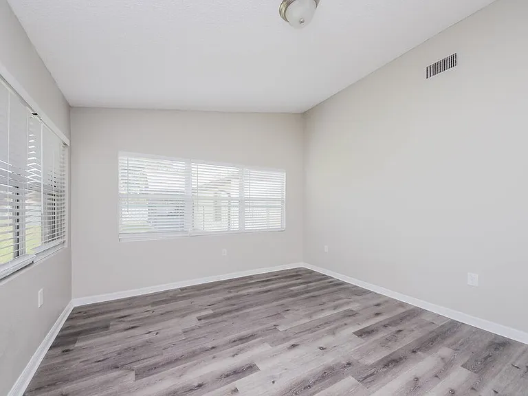 911 San Rafael Way — Photo 11
