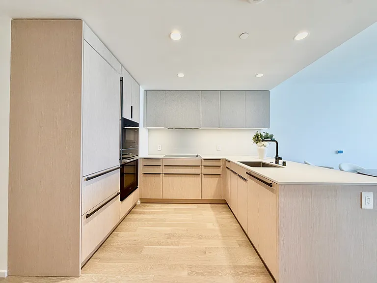 333 Ward Ave #2807 — Photo 7
