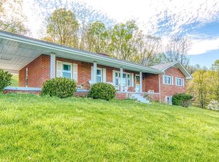 201 Forest Hill Dr, Pearisburg, VA 24134