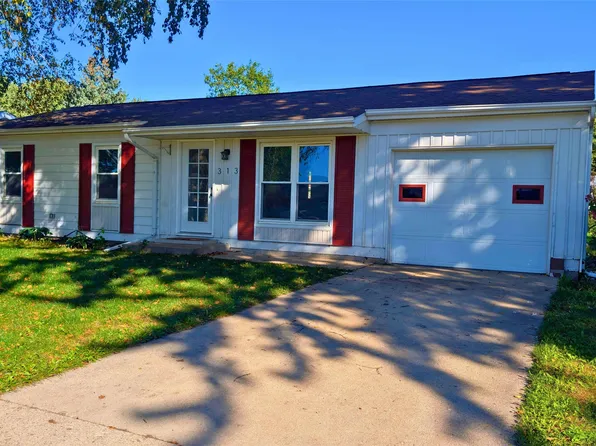 313 9th St SW, Spencer, IA 51301