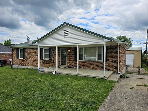 3rd image of 111 Beechwood Dr