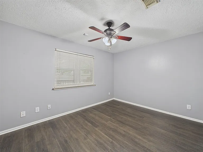 3718 Brookwood Dr — Photo 21