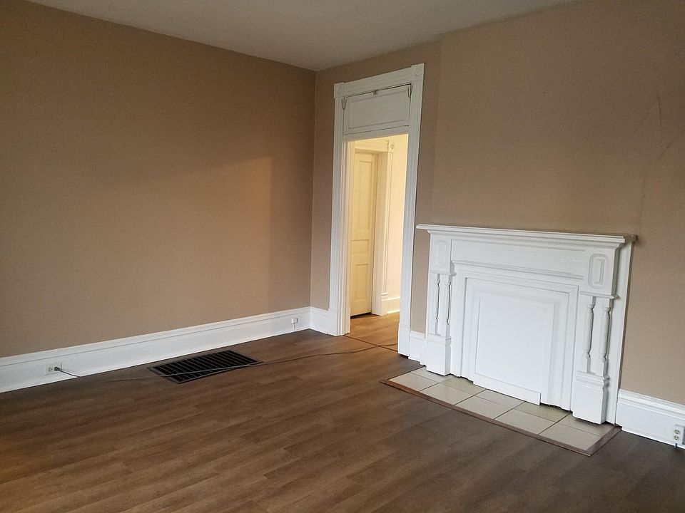 1st image of 1742 Kenneth Ave