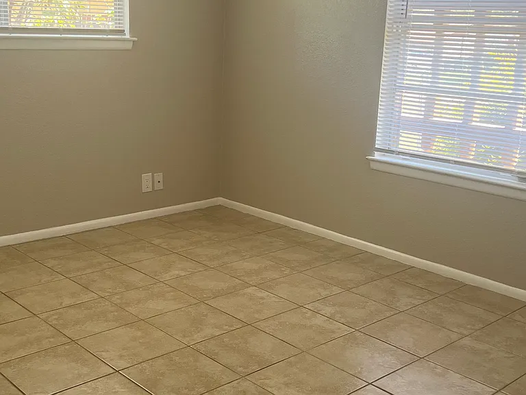 7911 Riata Ave — Photo 23