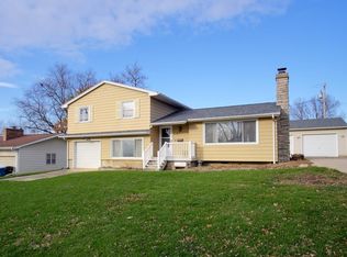 1191 Lindner Dr, Waterloo, IA 50702