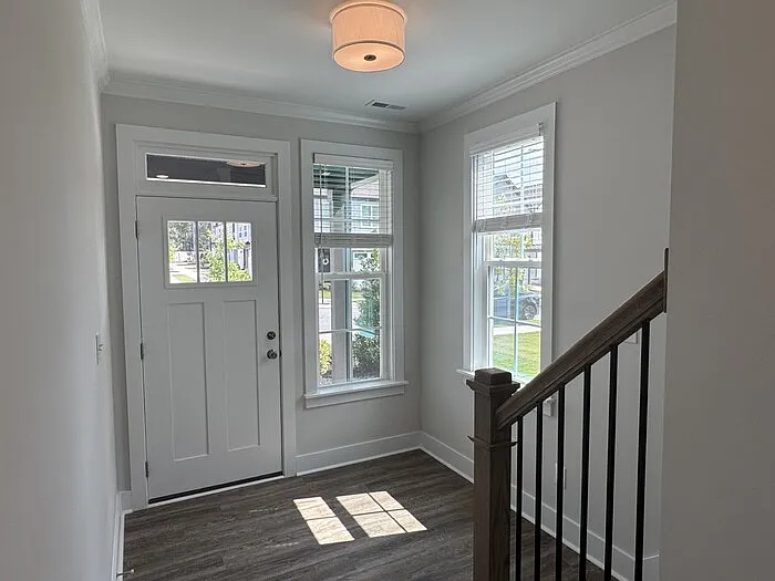 3 bed, 2.5 bath, 1827 sqft, $2,150 — Photo 4