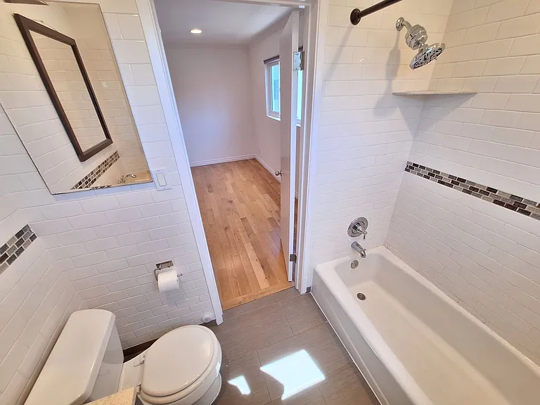1515 S Beverly Glen Blvd #4 — Photo 13