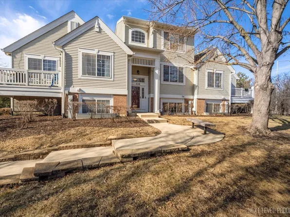 132 Andover Dr #132, Glendale Heights, IL 60139