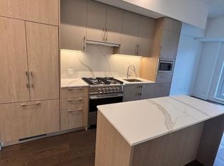 8 Manor Rd W #301, Toronto, ON M4S 0E6