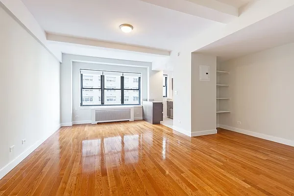 Rented by Stonehenge NYC LLC | media 1