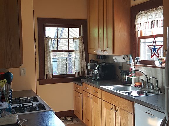 3rd image of 4514 Charles St
