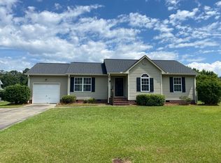 2680 Pine Knoll Dr, Kinston, NC 28504